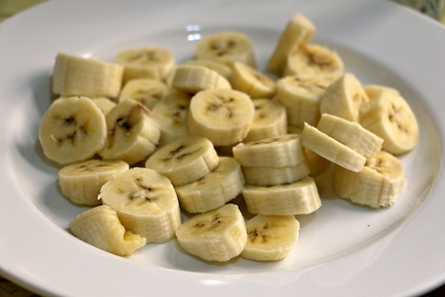 sliced-bananas