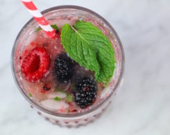 healthy-raspberry-blackberry-spritz-mojito.jpg