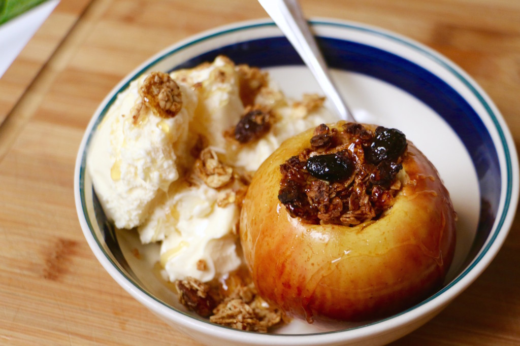 Healthy Baked Apples with Ice Cream
