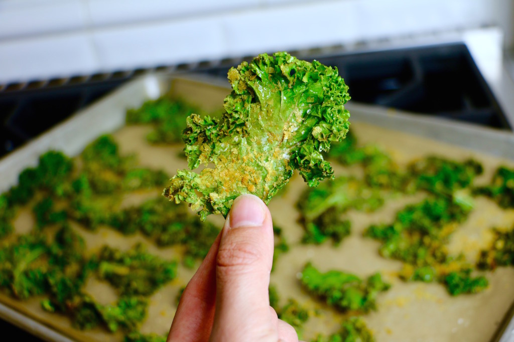 Easy, Cheezy Vegan Kale Chips