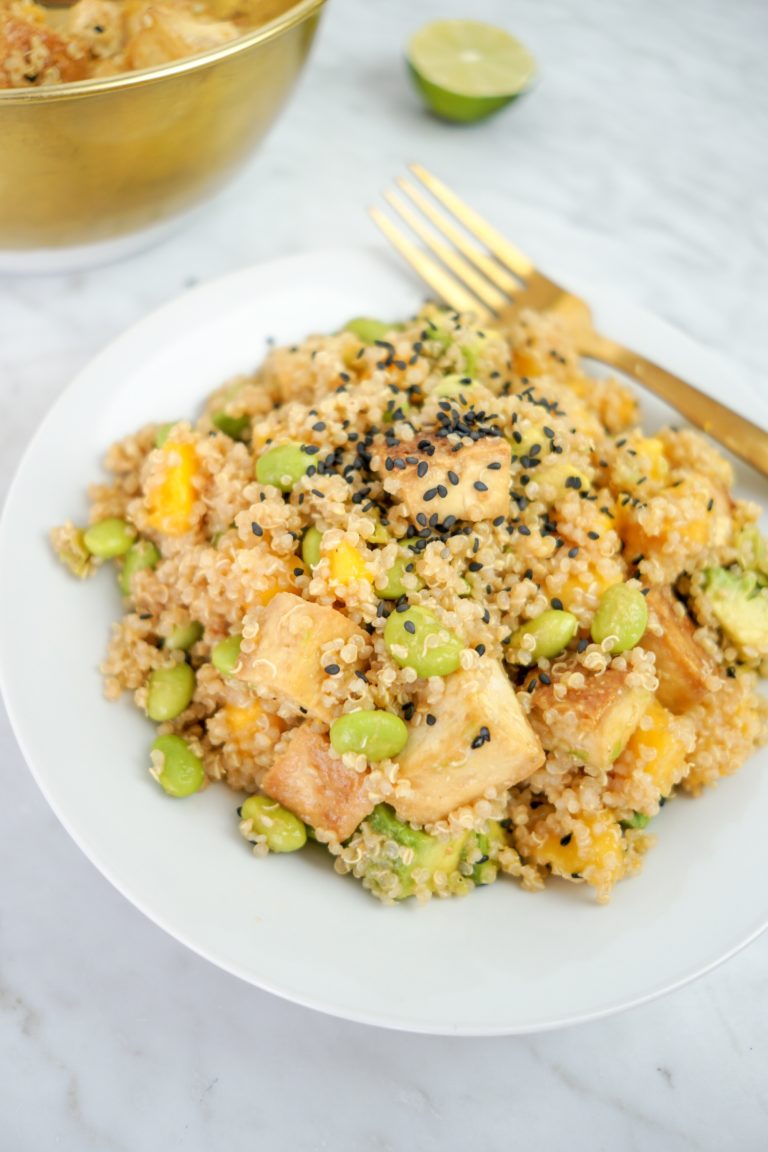 Mango Edamame Quinoa Salad vegan, glutenfree // Whitney E. RD