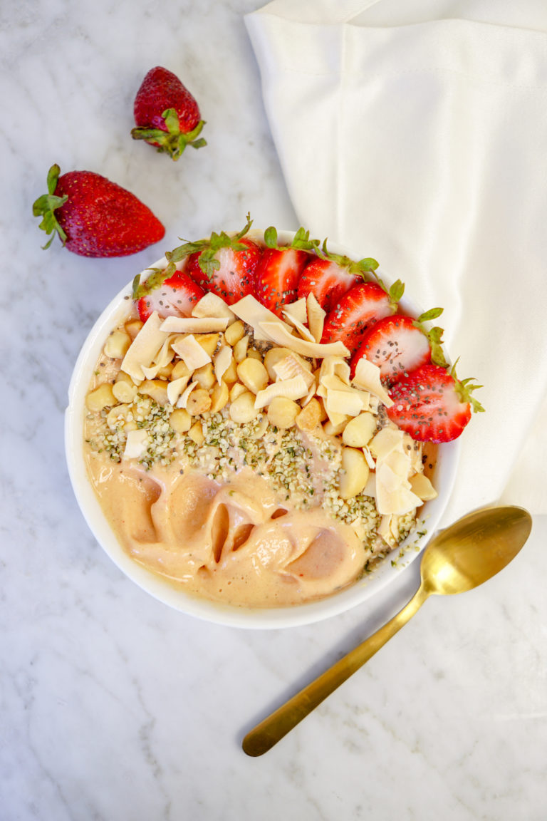 smoothie bowl recipe for kids Whitney E. RD